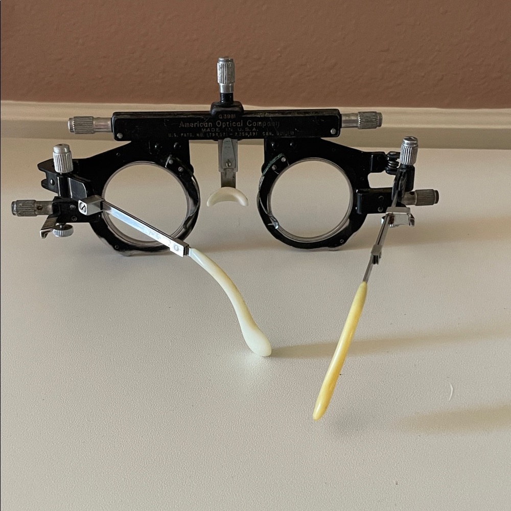 Vintage American Optical trial frames - set of two - Picture 8 of 10